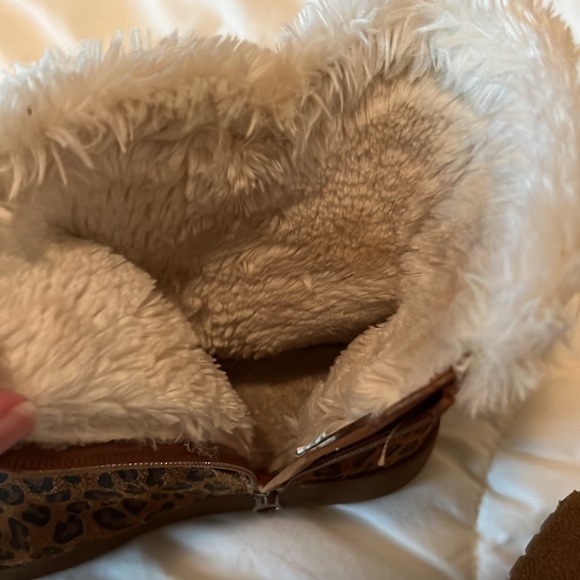 Suede Leopard Print Boots with Fur - Picture 7 of 12